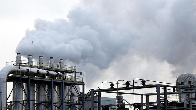 Bruselas apuesta por un recorte del 40% en emisiones de CO2 para 2030