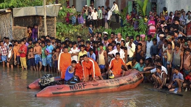 Desaparecen Cerca De 40 Personas Tras El Naufragio De Una Barca En India