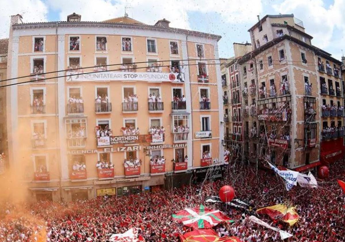 Chupinazo De San Ferm N Horario D Nde Es Y Cortes De Tr Fico En