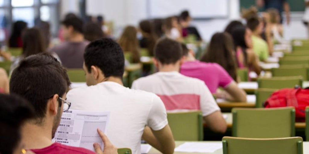 Controversy Surrounding The Selectivity Exam For Valencian Language