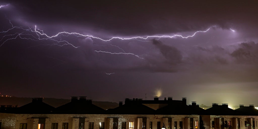 Burgos Y Soria En Alerta Por Tormentas Localmente Fuertes Y Con Granizo