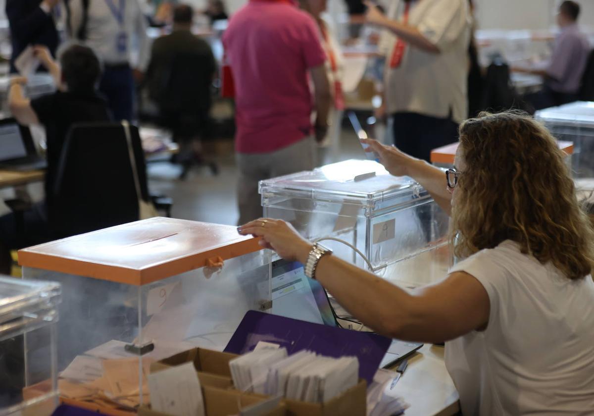 El Voto Exterior Arrebata Un Esca O Al Psoe Que Necesitar El S De