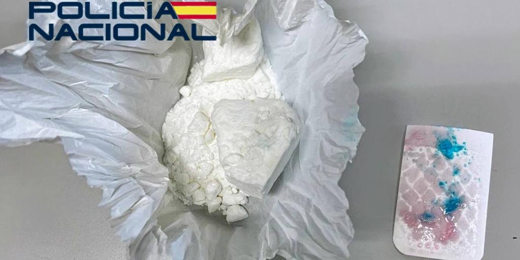 Desmantelan un punto de venta de cocaína en dos casas de Elche que