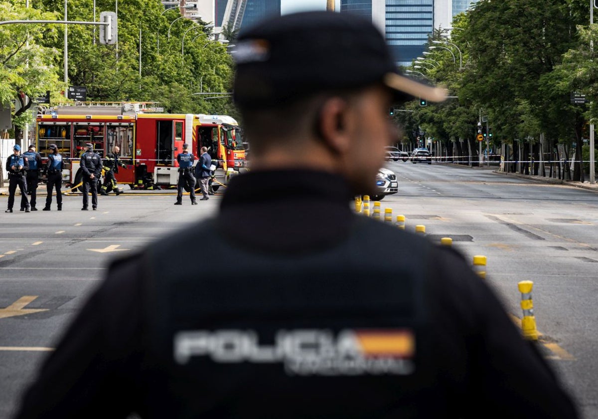 Detenido Un Hombre Que Se Disfrazaba Con Peluca Y Gafas De Sol Para