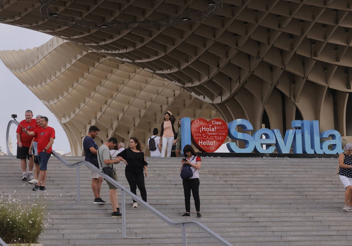 José Luis Sanz se opone a la tasa turística en Sevilla si no se