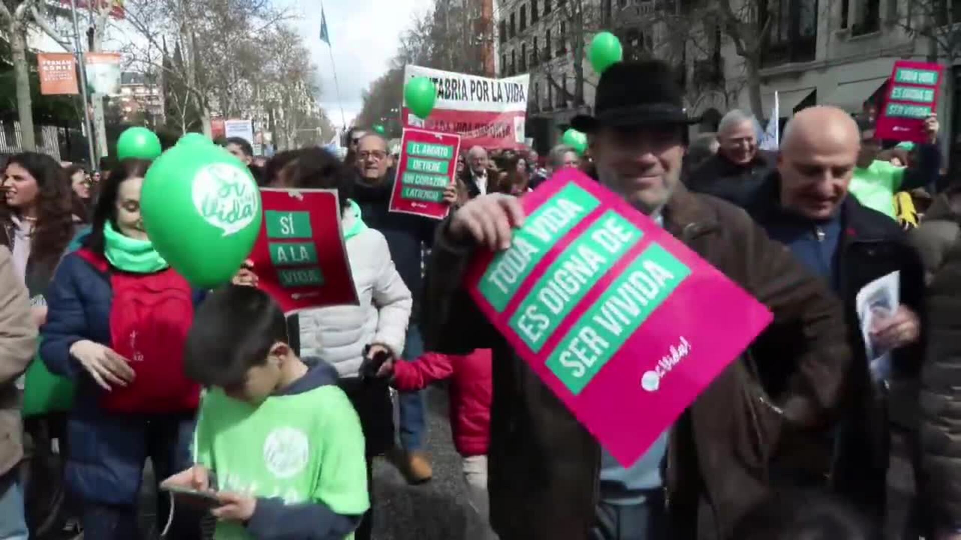 Cinco Mil Personas Marchan En Madrid Contra El Aborto Y En Defensa De