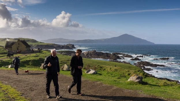 Martin McDonagh y Collin Farrell en el set de rodaje