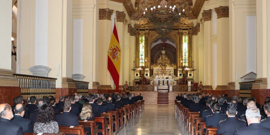 Misa En San Fernando Por El Fallecido Almirante Jefe De Estado Mayor De