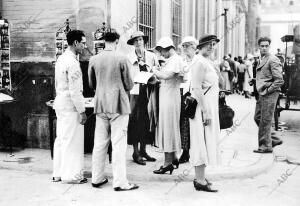 Turistas extranjeros que visitaban Sevilla en 1934
