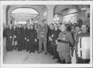 Inauguración de la exposición de prensa Alemana, por el embajador alemán y demás...