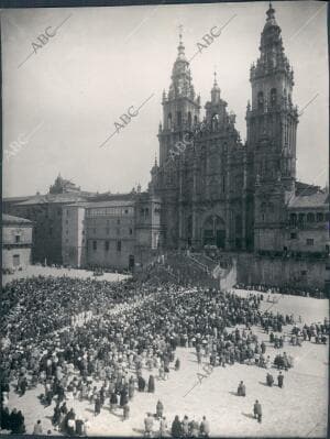 Miles de Peregrinos Visitan la tumba del apóstol Santiago