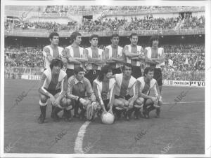 El equipo del hércules de Alicante C.F Momentos antes de empezar un Partido