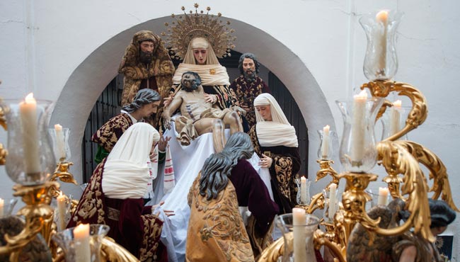 En V Deo La Mortaja El Viernes Santo De