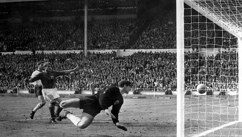 «Goles fantasma» para la historia