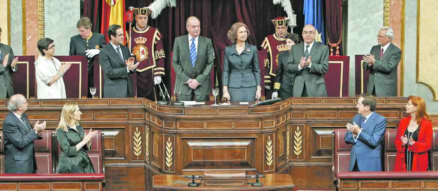 El Rey: «Acabar con el terrorismo es una prioridad insoslayable»