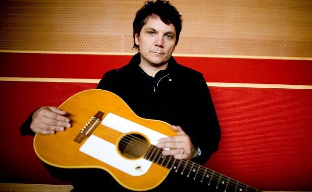 La guitarra de Jeff Tweedy destila lo mejor de Wilco en Tenerife
