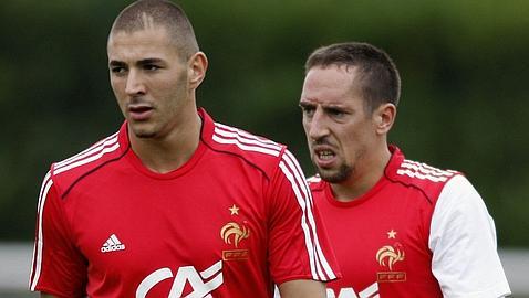 Benzema y Ribéry, detenidos por un caso de proxenetismo