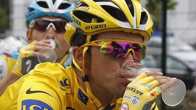 Contador rompe con Astana