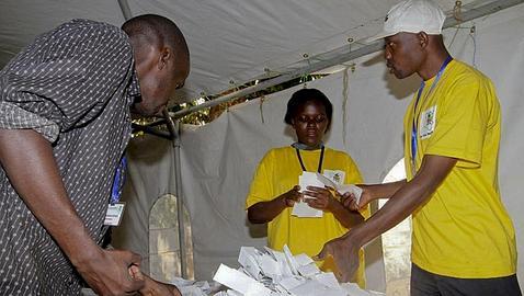 Kenia aprueba de forma masiva su nueva Constitución