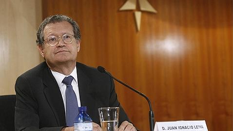 AENA rechaza que los controladores cobren lo mismo trabajando menos