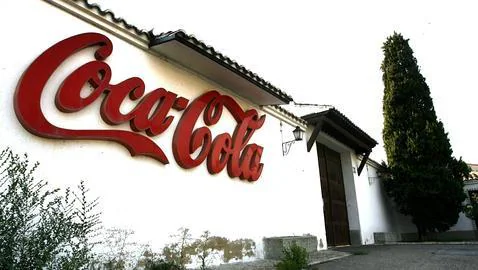 La fábrica de Coca-Cola será el doble de lo previsto y generará 400 empleos