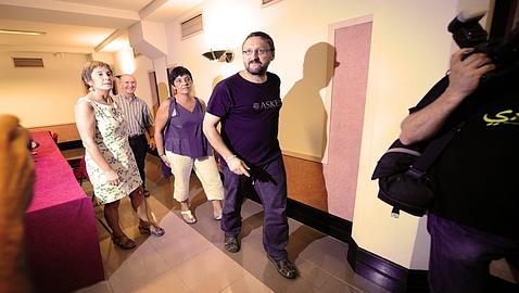 ETA intenta reactivar Ekin para corregir a la «rebelde» Batasuna