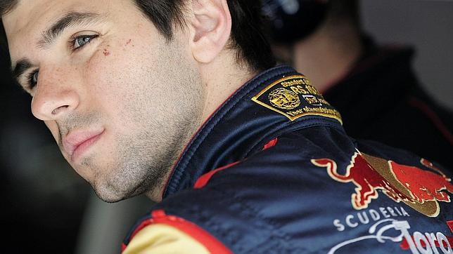 Alguersuari: «Alonso es frío, muy frío»