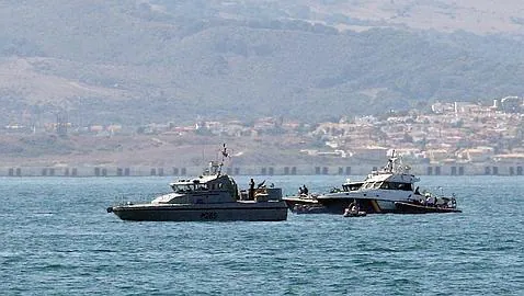 La Policía de Gibraltar vuelve a desafiar a la Guardia Civil