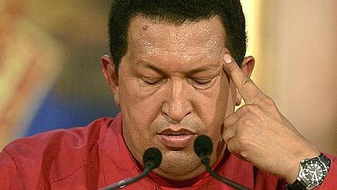 Hugo Chávez arremete contra una periodista ante una pregunta incómoda