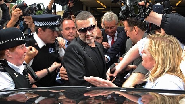 George Michael sale de la cárcel