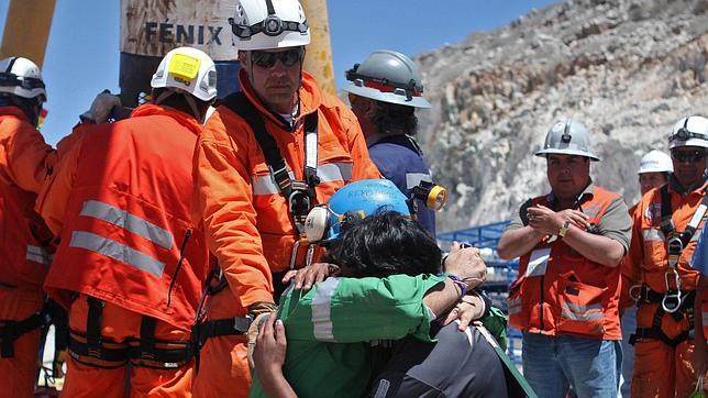 El rescate de «los 33» se convierte en un espectáculo global