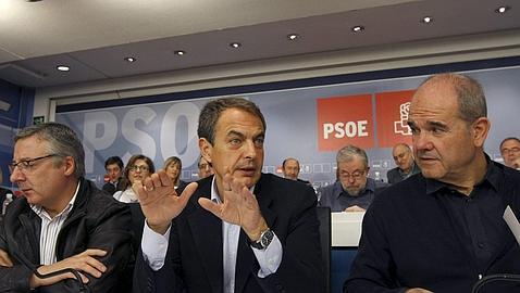 Zapatero sale al ataque contra el PP