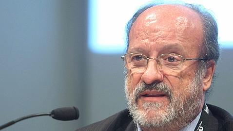 El Ayuntamiento de Valladolid rechaza reprobar a León de la Riva