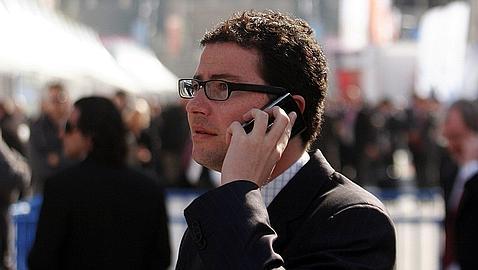 Bruselas prevé eliminar el «roaming» en la UE en 2015