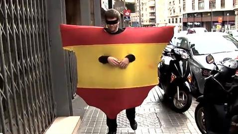 España roba la cartera a los catalanes en un vídeo de las juventudes de CDC