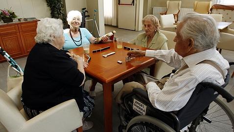 Trabajo destinará hasta 2.400 millones más a pensionistas para compensar el IPC