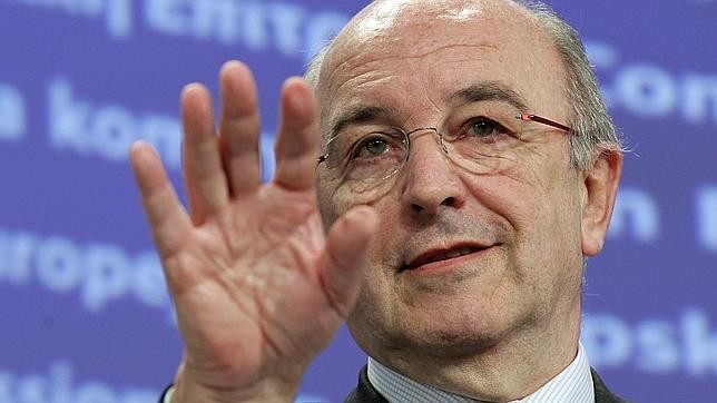 Sebastián ve «más que razonable» que el BCE compre deuda española