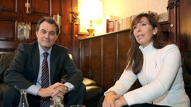 Camacho pide a Mas que aparque el concierto económico y se centre en la crisis