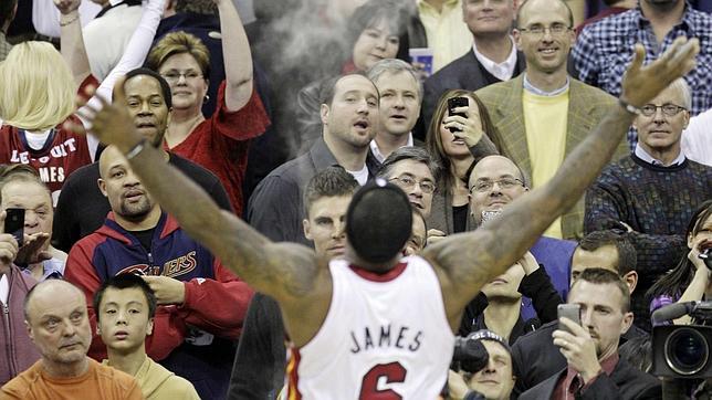 LeBron, más «King» que nunca en su regreso a Cleveland