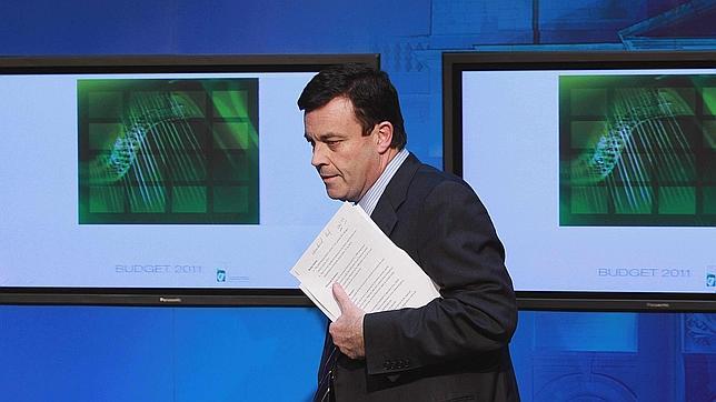 Irlanda aprueba «in extremis» su duro presupuesto para el año 2011