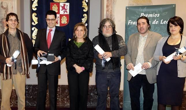 Salgueiro dice que los Fray Luis de León «honran al castellano»