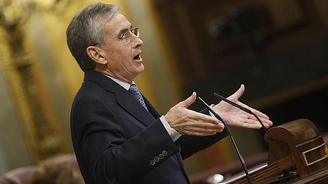 Jáuregui carga contra Gómez: «Se equivocarán los candidatos que se desmarquen del Gobierno»