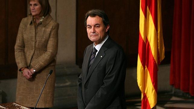 Mas insta a reaccionar ante las «amenazas contra nuestra realidad nacional»