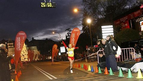 Marta Silvestre y Fernando Rey, cómodos vencedores de la San Silvestre toledana