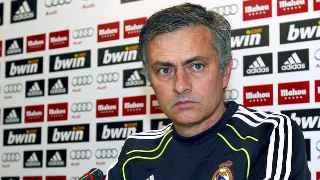 Mourinho: «Es probable que Higuaín no juegue más en toda la temporada»