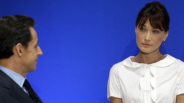 Carla Bruni quiere un bebé para 2011