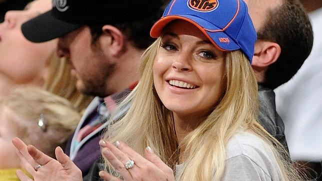 Lindsay Lohan se divierte tras salir de rehabilitación
