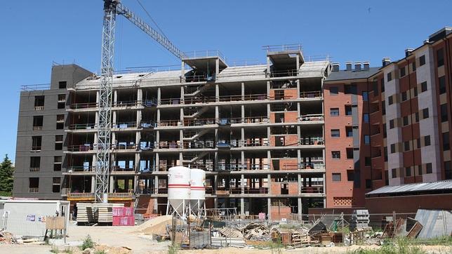 Los precios de los pisos cayeron un 3,9% en 2010, según las tasadoras