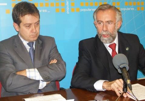 Piden explicaciones sobre los contratos a dirigentes del PSOE