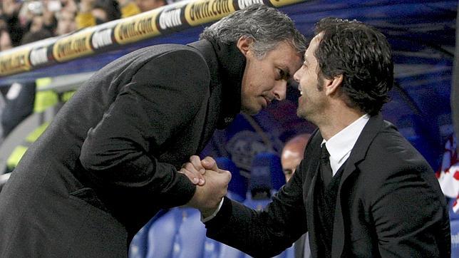 Quique: «¿Cánticos a Mou? No oí nada, estoy con la afición a muerte»